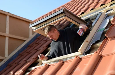 Pose de fenêtres de toit Velux à Nébian